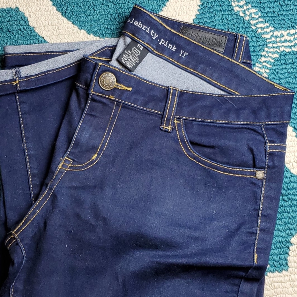 BOGO skinny jeans 👖